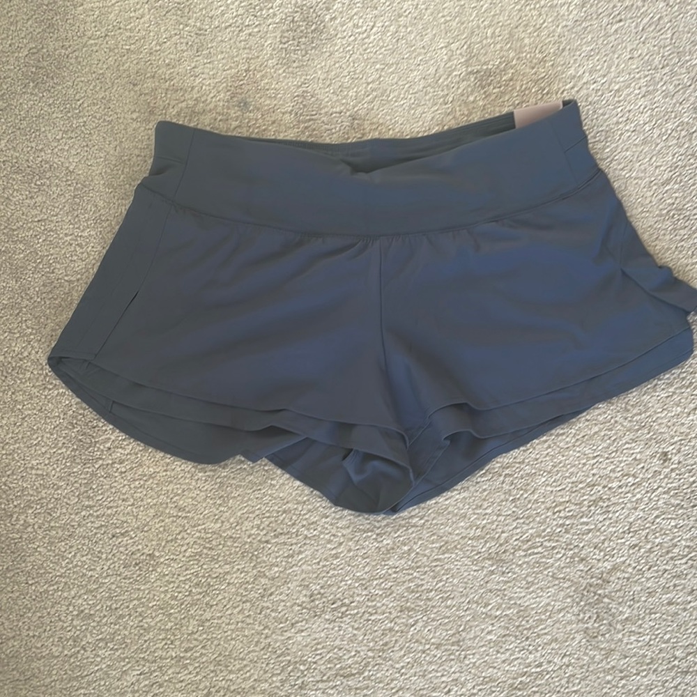 Calia by Carrie Underwood - Kick It Up Performance Short - NWT